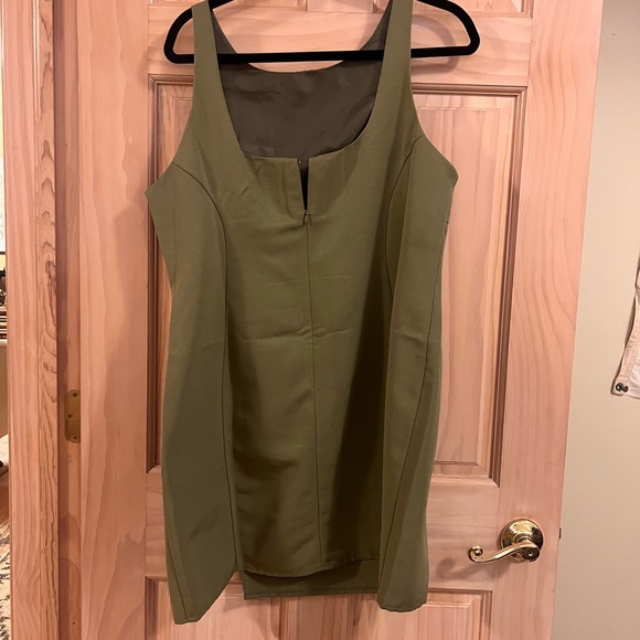 ASOS GREEN MINI DRESS - Picture 3 of 6